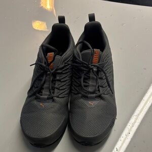 Puma Men's Gray and Orange Sneakers